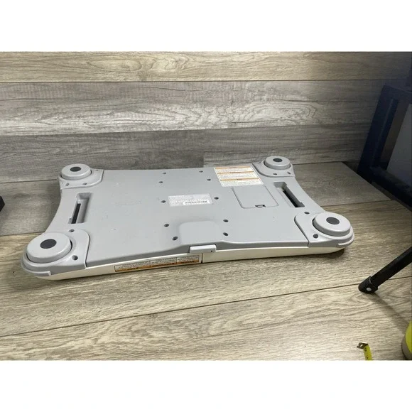 Nintendo Wii Fit Balance Board (Board Only) - Picture 10 of 12